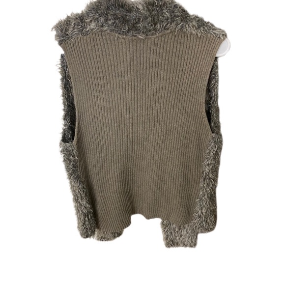 CAbi alpaca mohair blend fur vest small - Picture 5 of 5